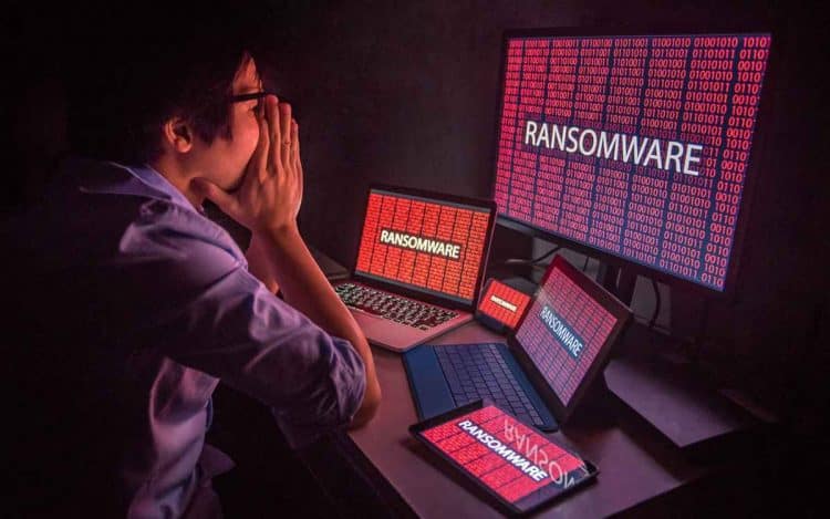 En la imagen se ve una a una empresa preocupada por el estado de su seguridad informática y los ataques de ransomware durante el 2023