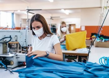 En la imagen se ve una representación de la industria textil en México.