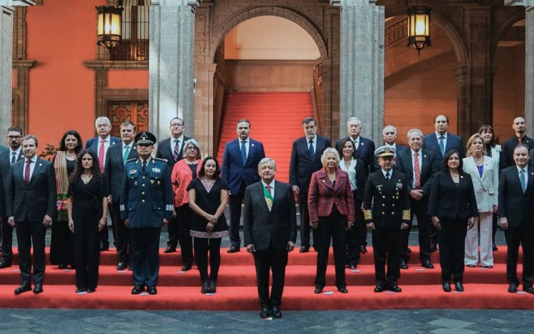 En la imagen el equipo que acompañara a AMLO en su reunión con Joe Biden en México 2023