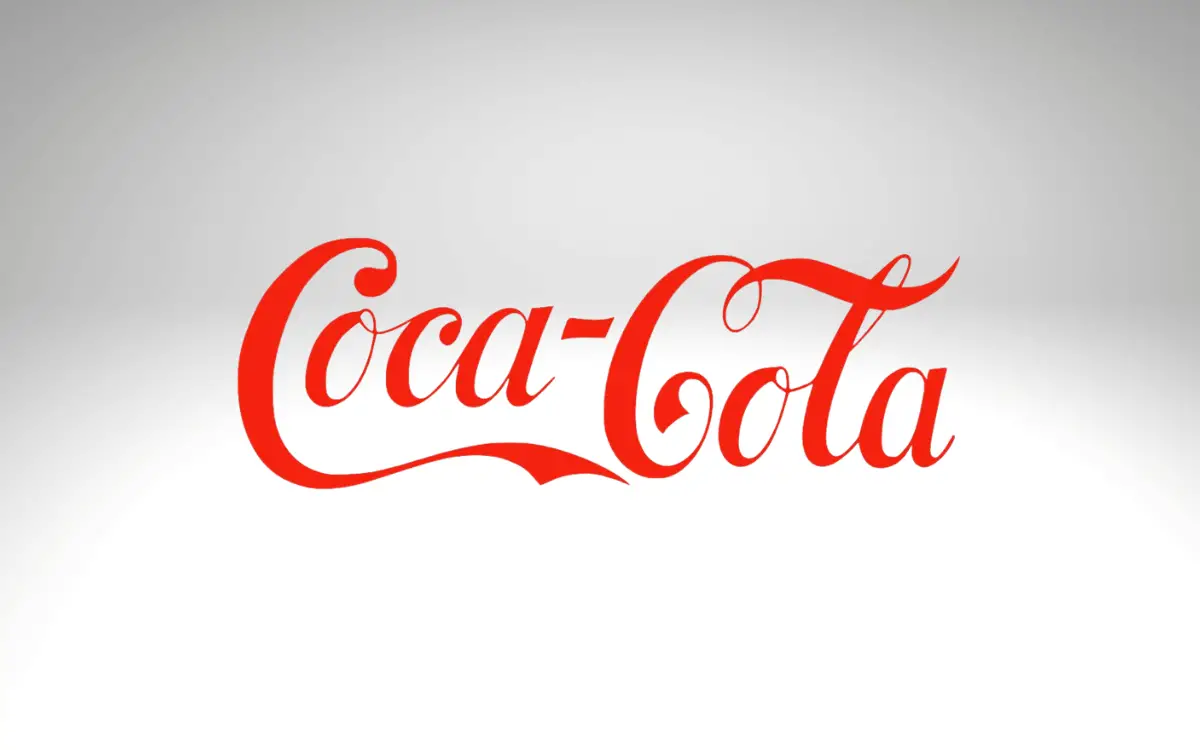 En la imagen se ve el logo de la marca de bebidas