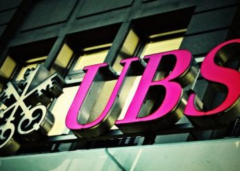 En la imagen se ve el logo del UBS.