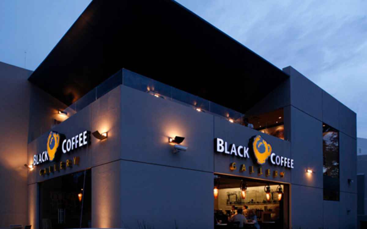 Vemos una imagen de la marca "Black Coffee Gallery", una de las franquicias de café de México.