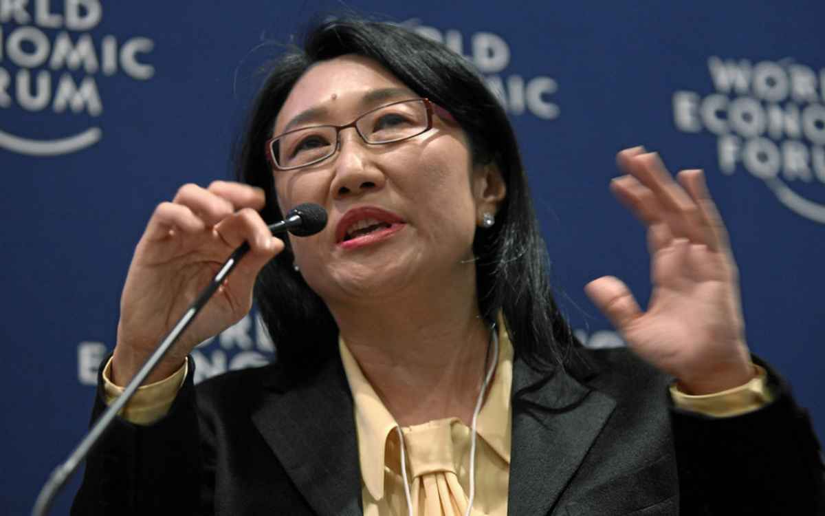 Fotografía de Cher Wang, figura ejecutiva de HTC, en relación con sus frases motivadoras de mujeres emprendedoras.