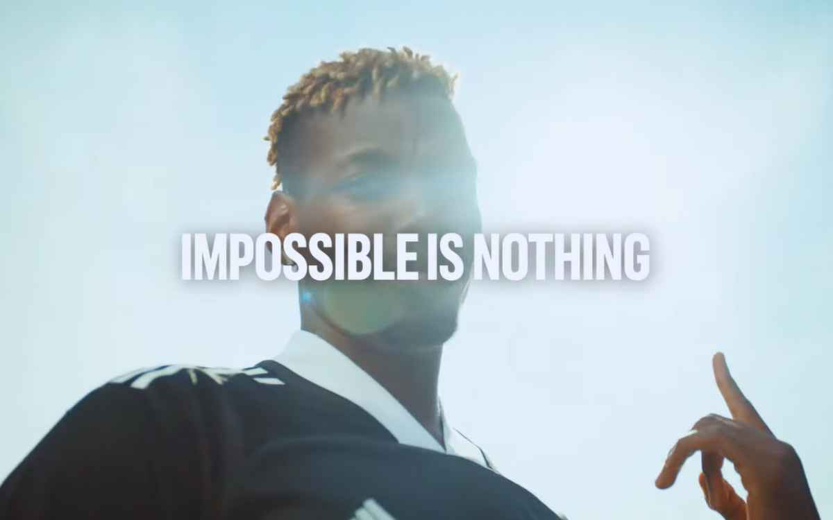 Vemos una captura de uno de los documentales que revitalizó el slogan de Adidas en 2021, con una imagen del futbolista Paul Pogba.